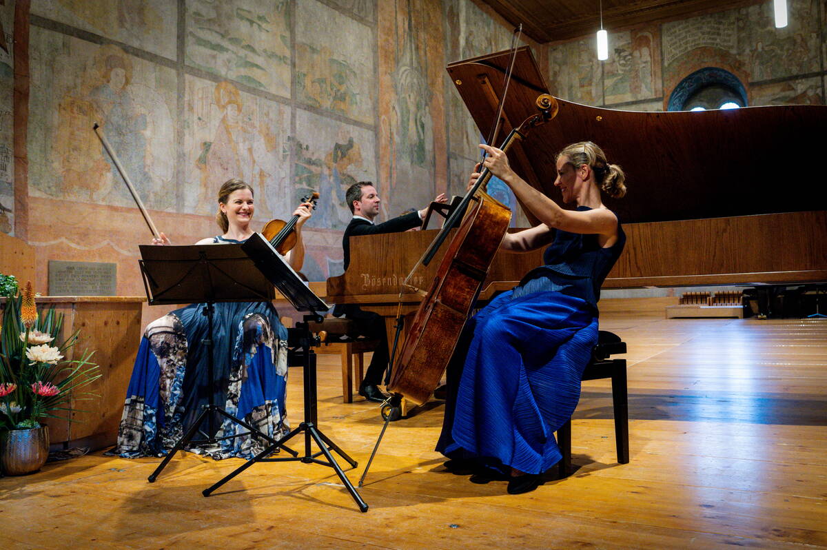 Veronika Eberle, Sol Gabetta, Bertrand Chamayou, Kirche Saanen