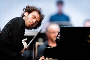 Zoom: Alexandre Kantorow, Valery Gergiev, Mariinsky Orchester St. Petersburg, Festival-Zelt Gstaad