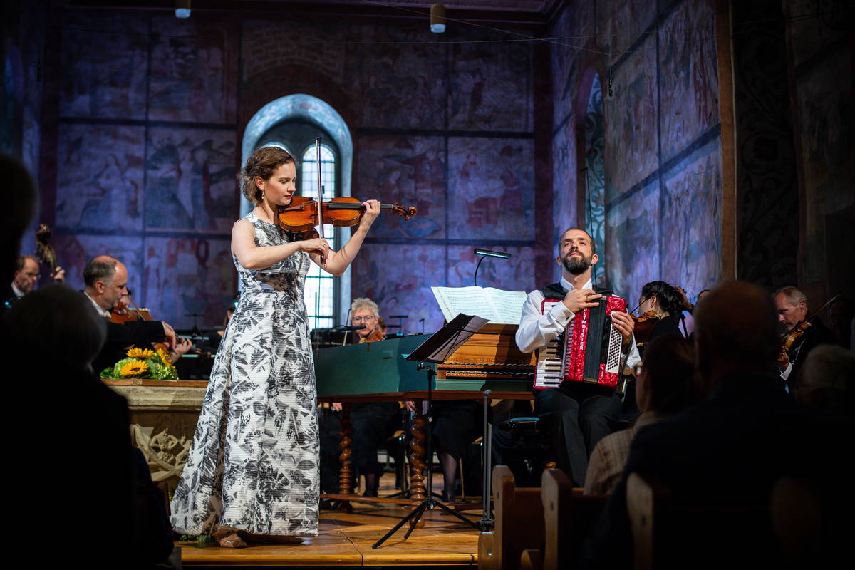 Hilary Hahn, Deutsche Kammerphilharmonie Bremen, Omer Meir Wellber